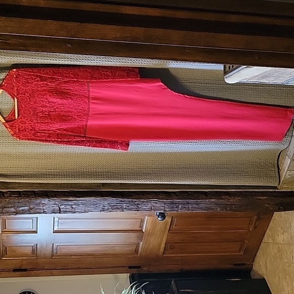 Eye catching red high cut/ankle length dress - Picture 1 of 8